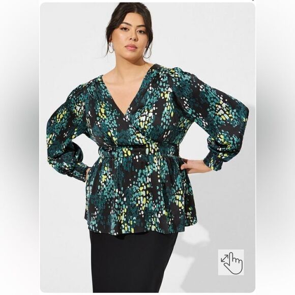 Torrid Satin Surplice Tie Cut Out Back Long Sleeve Blouse sz 3X - Picture 5 of 10